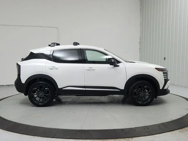 New 2026 White Nissan SR image 8