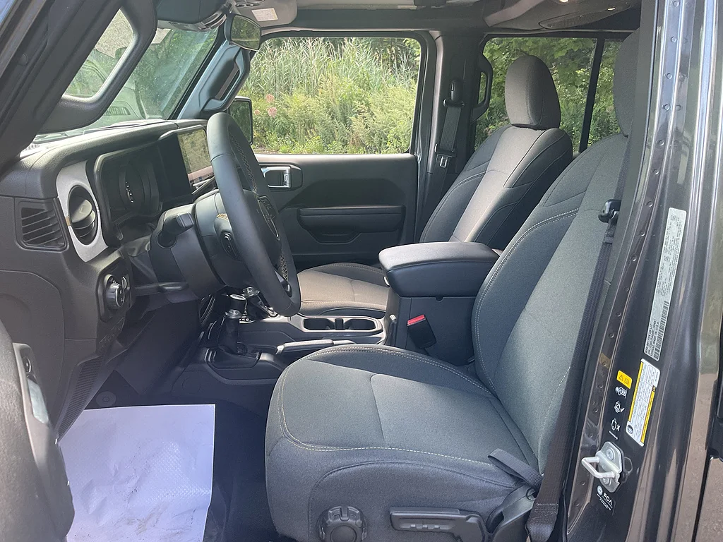 Certified Used 2024 GRAY Jeep Sport S image 8