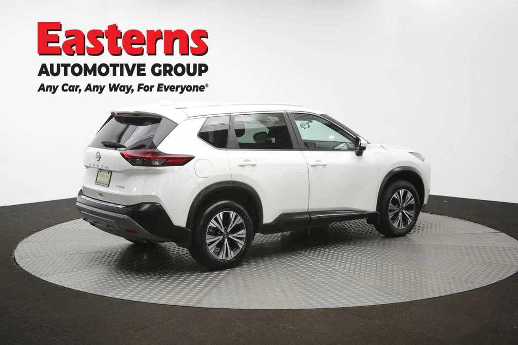 Used 2023 White Nissan SV image 42