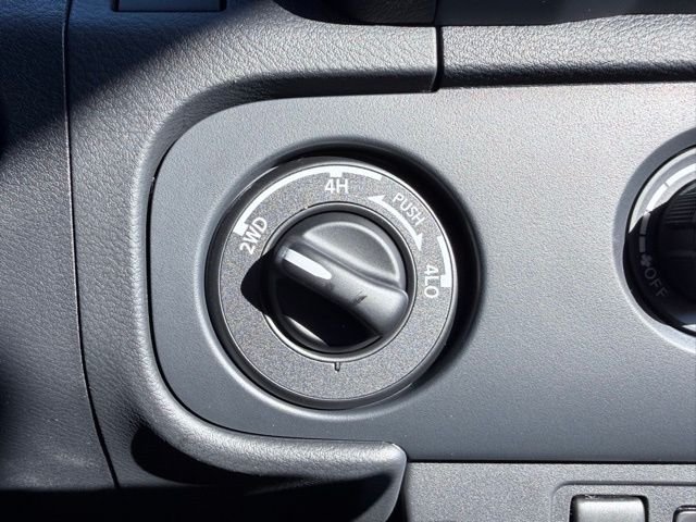 New 2026 Glacier White Nissan Crew Cab SV image 16