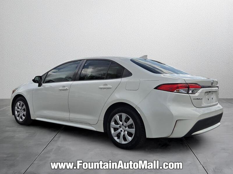 Used 2020 Blizzard Pearl TOYOTA LE CVT image 3