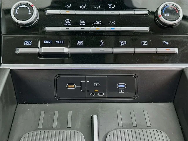Certified Pre-Owned 2025 Hyundai Santa Fe SE