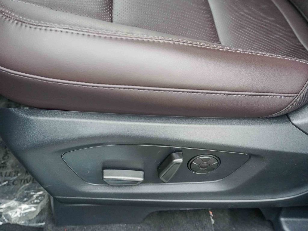 New 2026 Carbonized Gray Metallic Ford Platinum image 19