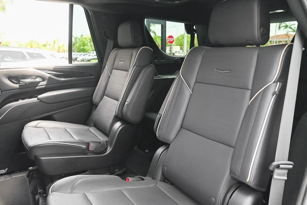 Used 2023 Black Cadillac Sport image 9