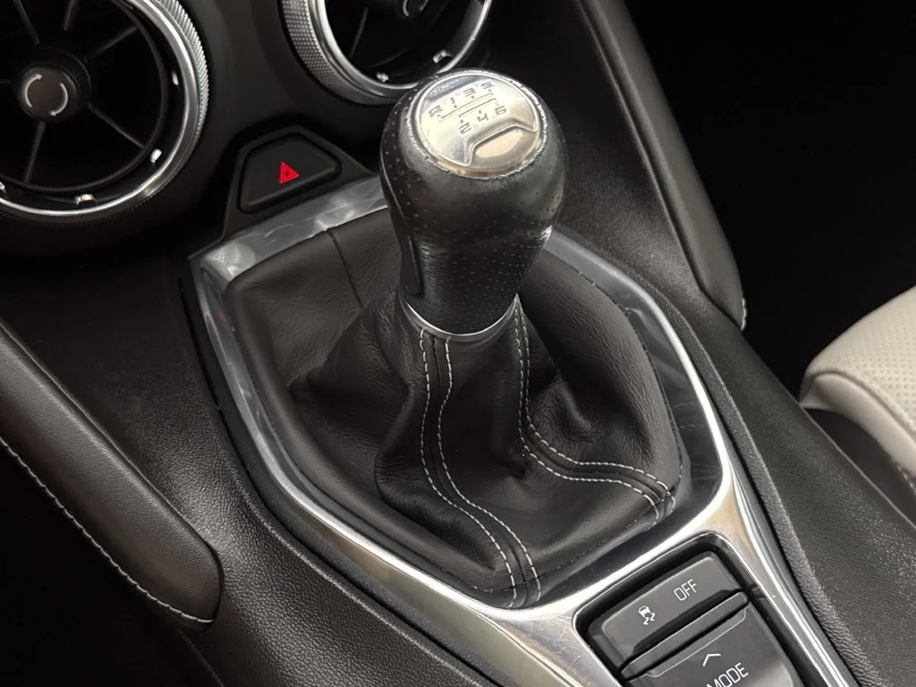 2023 Chevrolet Camaro 2LT - Photo 19
