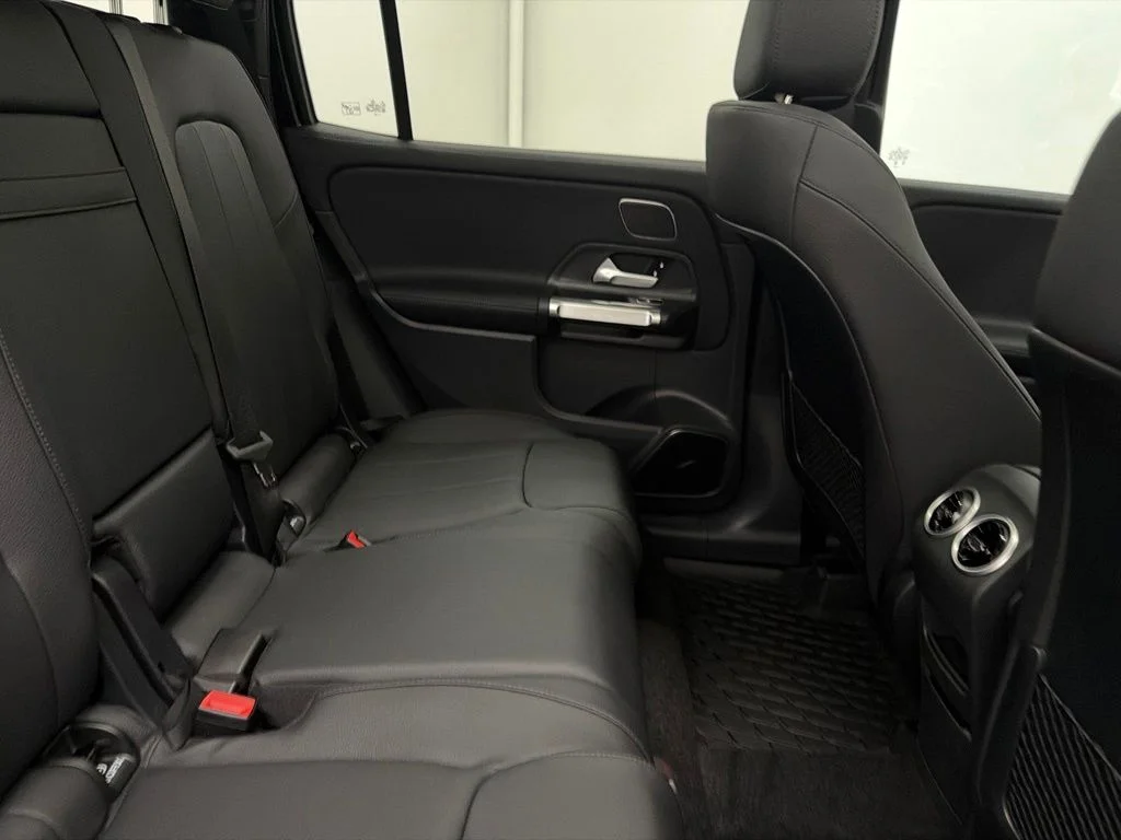 New 2026 Black Mercedes-Benz GLB 250 image 26