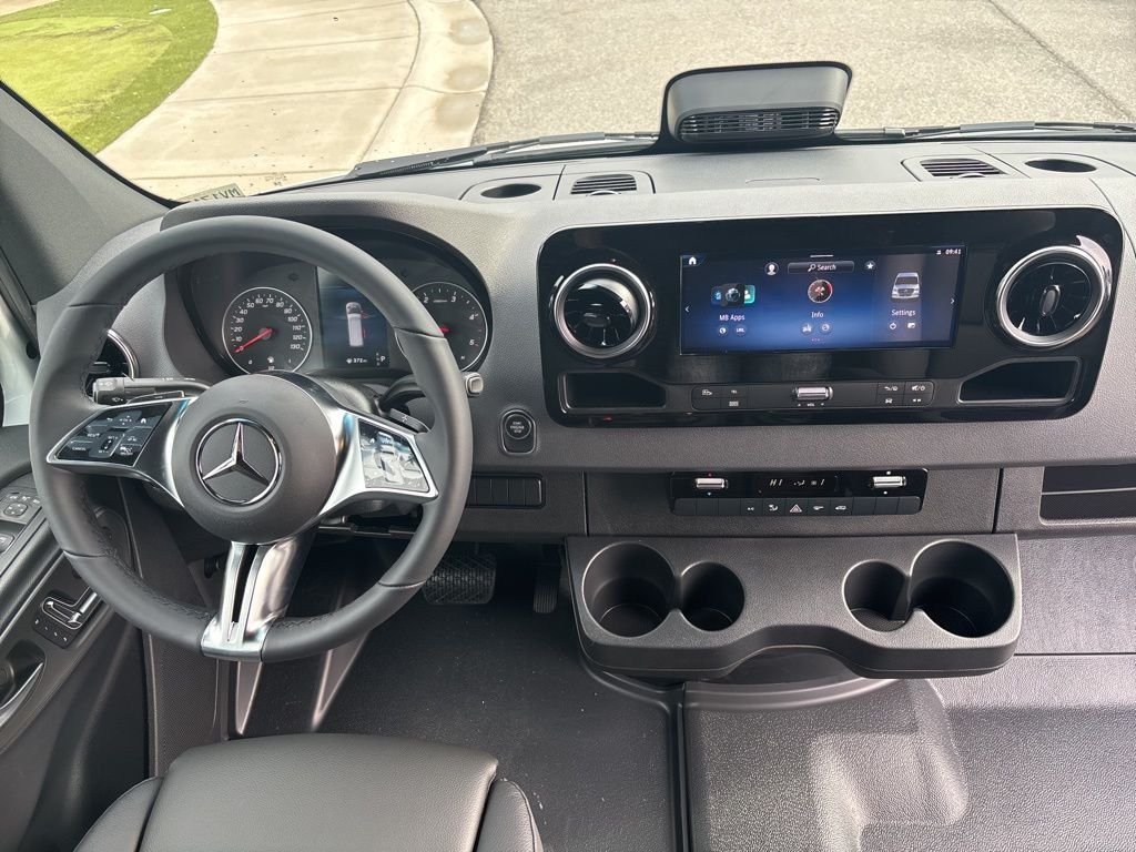 New 2026 White Mercedes-Benz Cargo 170 WB image 40