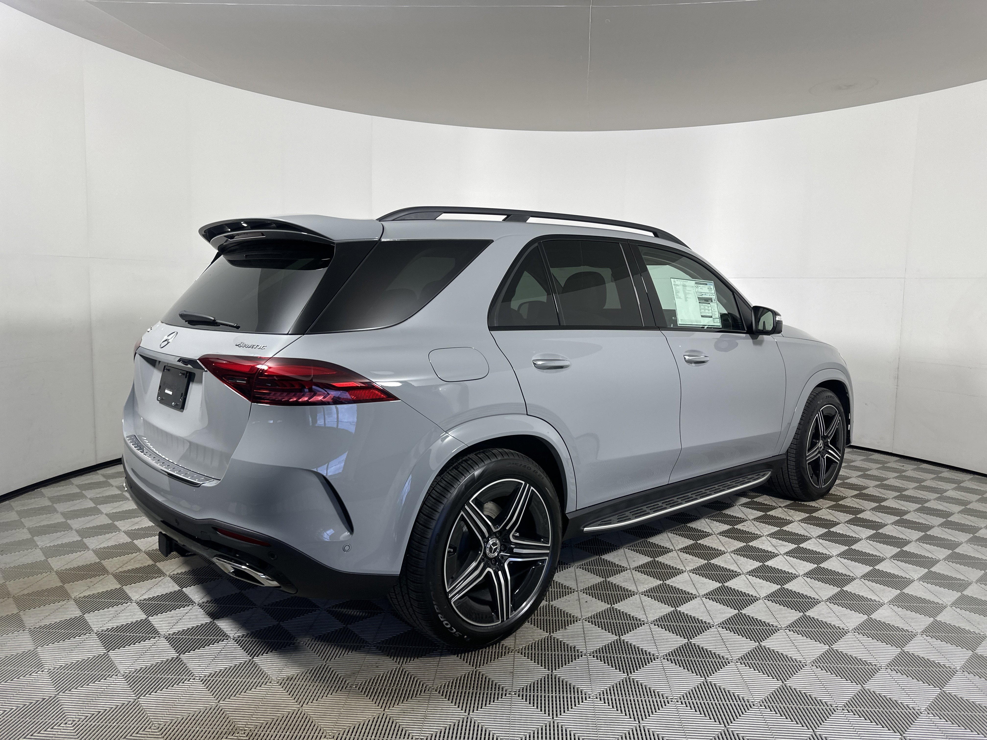 New 2026 MANUFAKTUR Alpine Grey Mercedes-Benz GLE 450 image 34