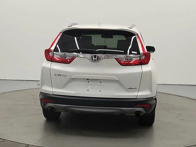 Used 2017 White Honda Touring image 6