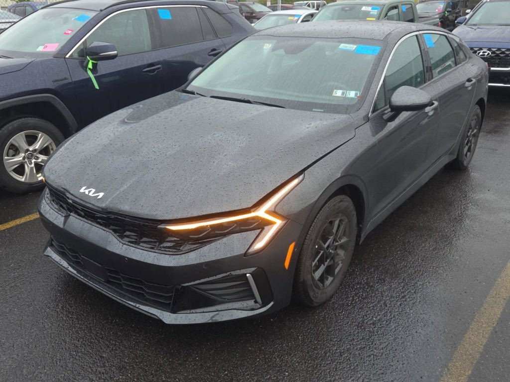 Used 2026 Gray Kia LXS image 10