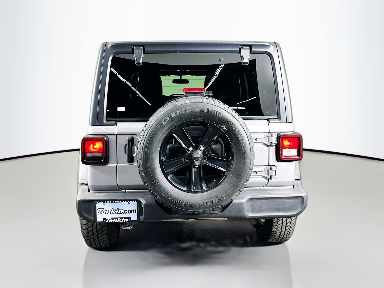 Used 2020 Billet Silver Metallic Clearcoat Jeep Unlimited Sport S image 6