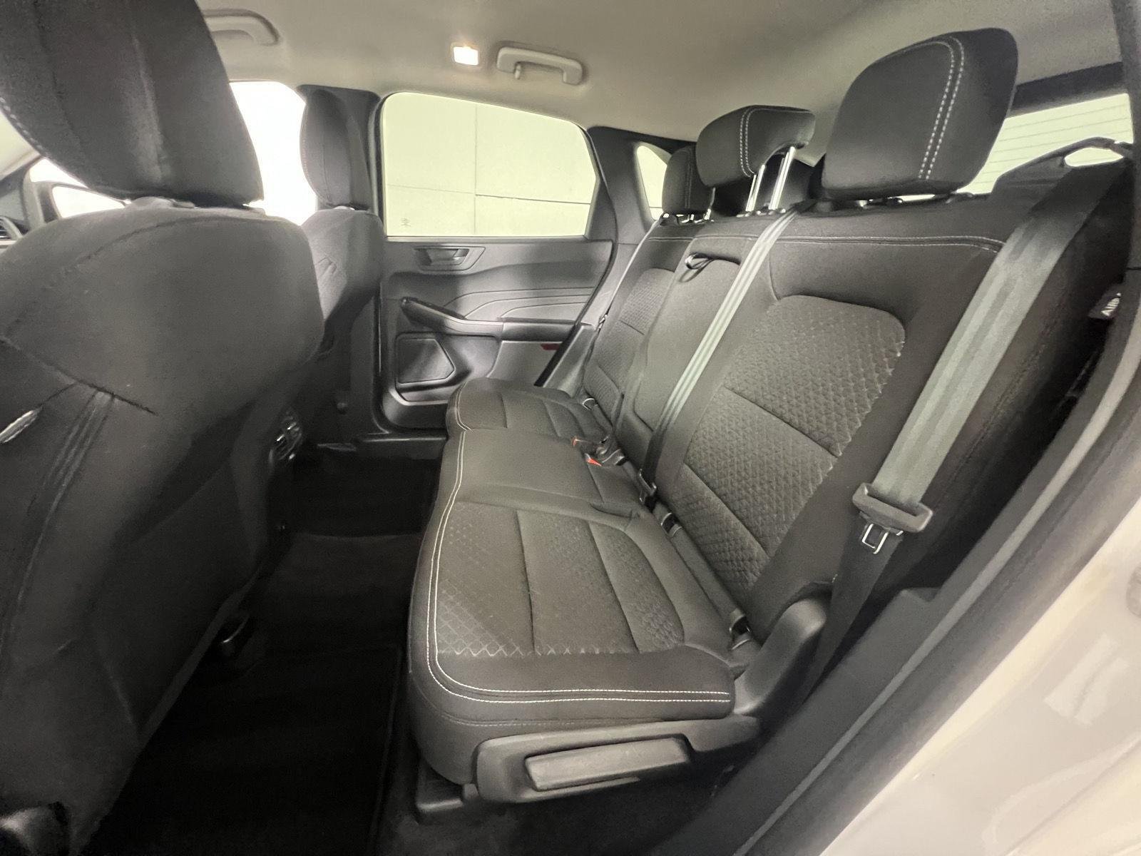 Used 2023 Oxford White Ford Active image 20