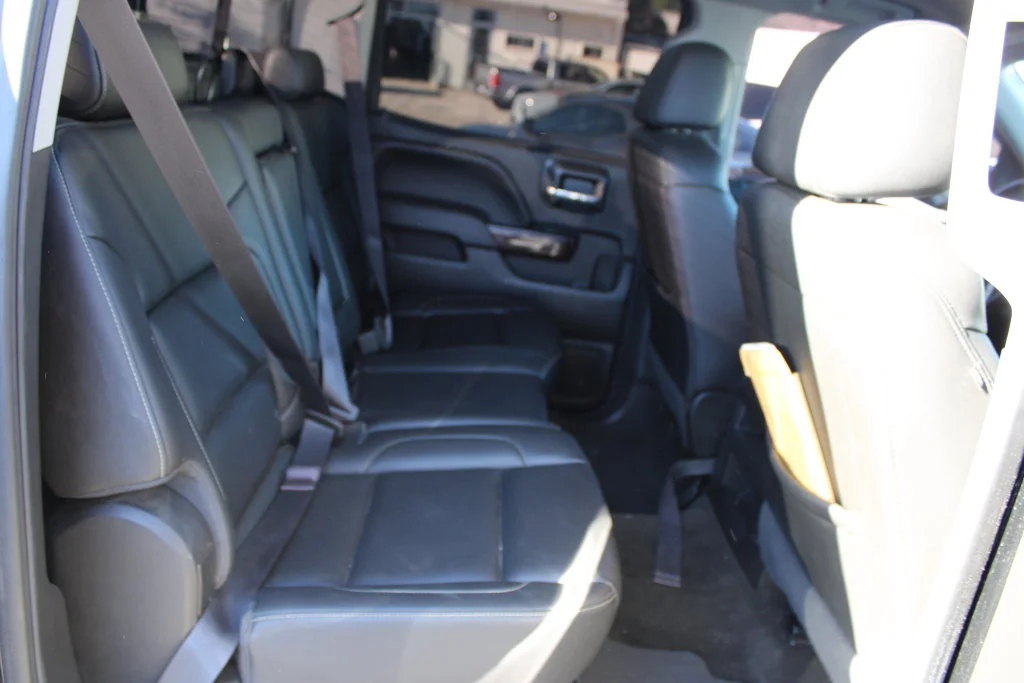 Used 2017 Black GMC SLT image 10