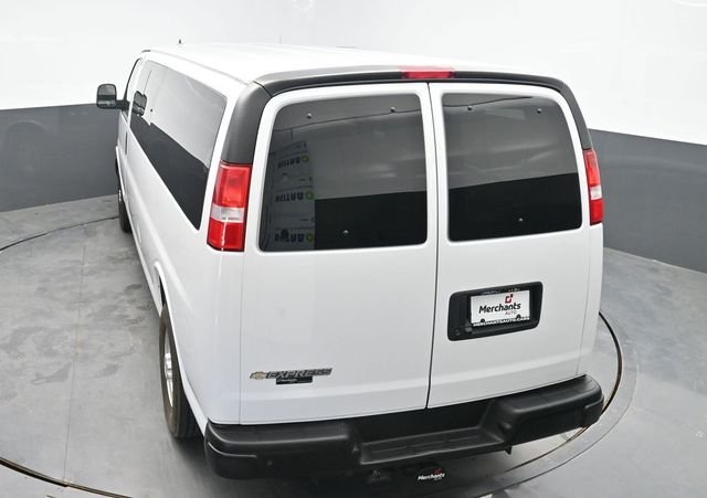 Used 2024 White Chevrolet LS image 29
