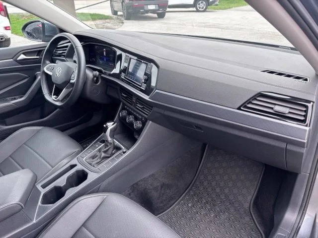 Used 2024 Gray Volkswagen 1.5T SE image 55