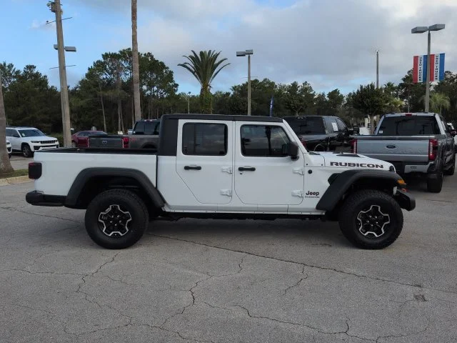 Used 2022 White Jeep Rubicon image 3