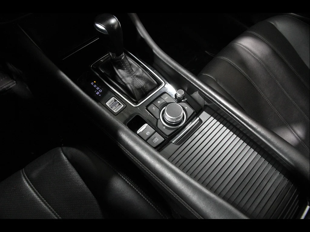 2021 Mazda MAZDA6 Touring - Photo 13