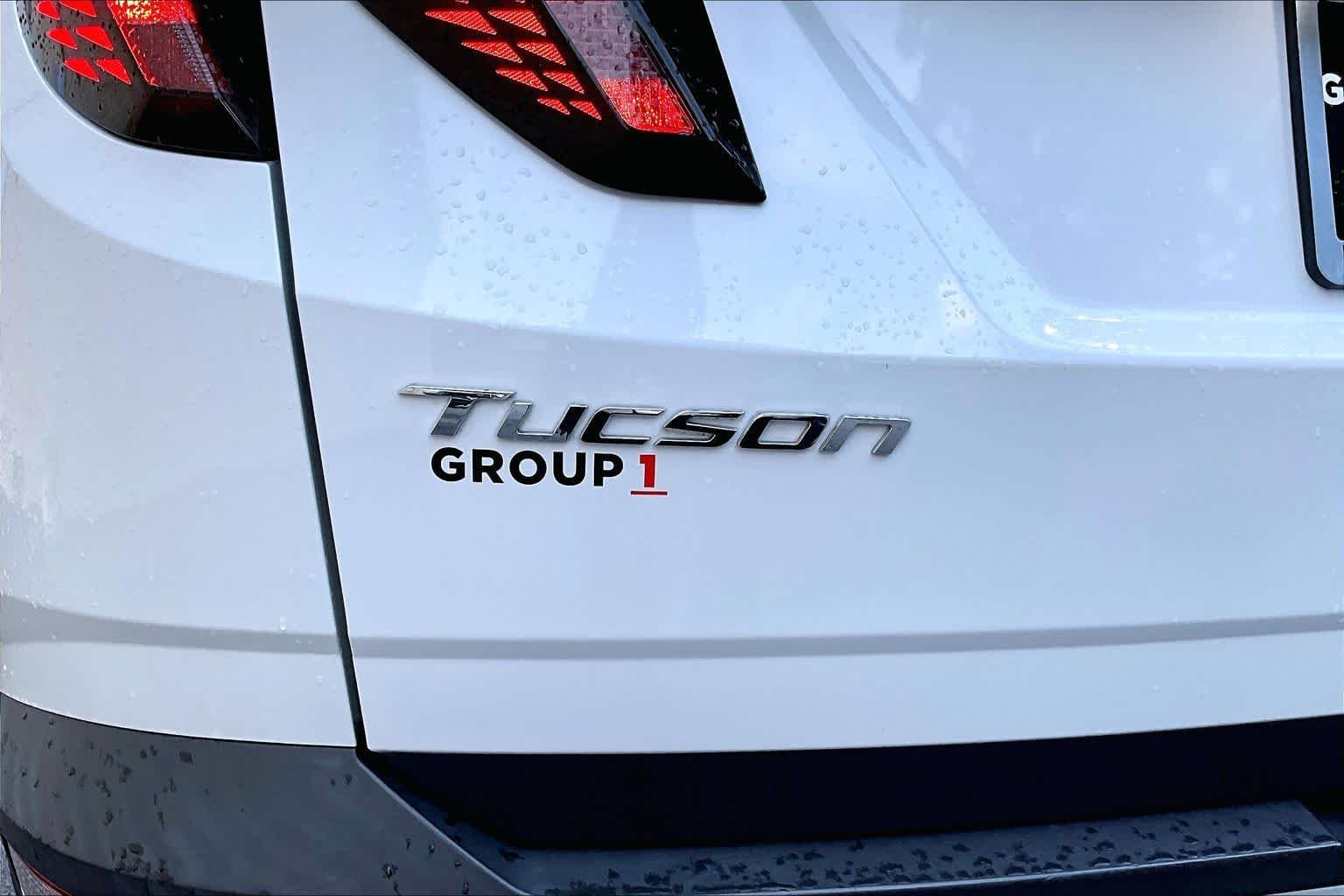 Used 2022 Quartz White Hyundai SEL image 10