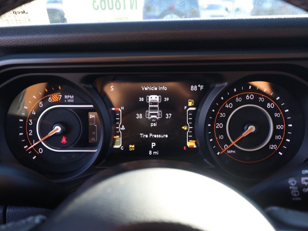 New 2026 Granite Crystal Metallic Clear-Coat Exterior Paint Jeep Willys image 27