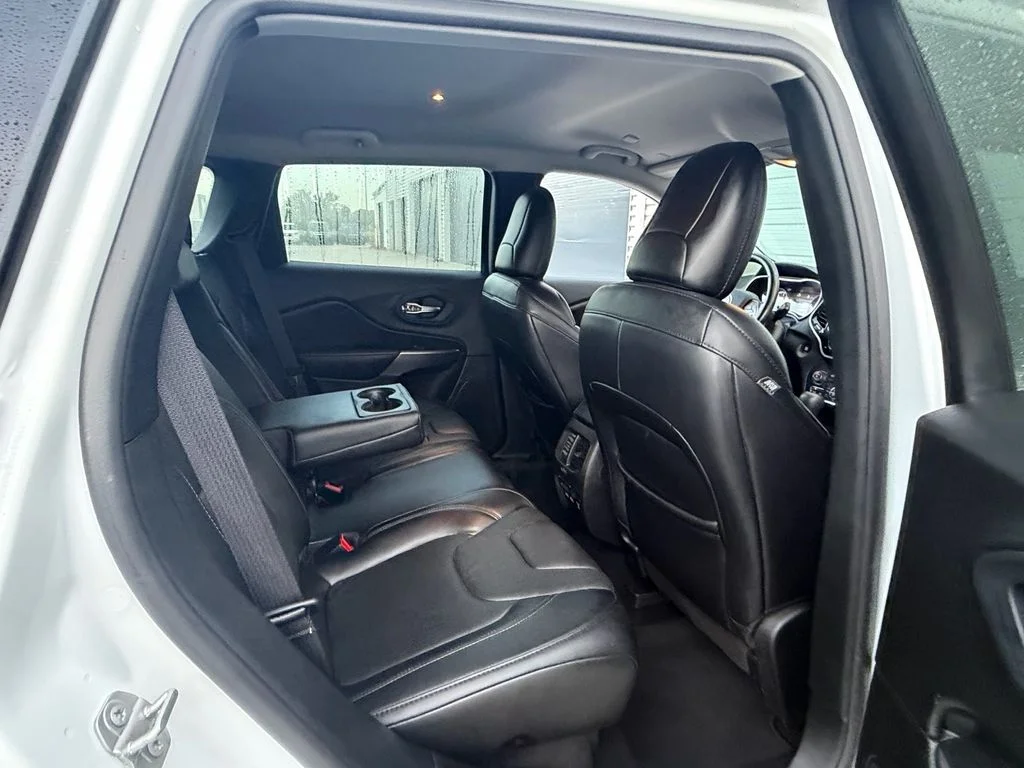 Used 2020 White Jeep Limited image 15
