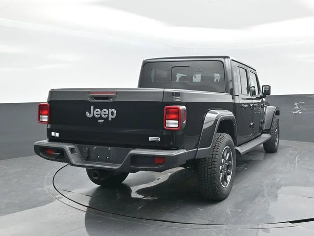 Certified Used 2022 Black Clearcoat Jeep Overland image 18