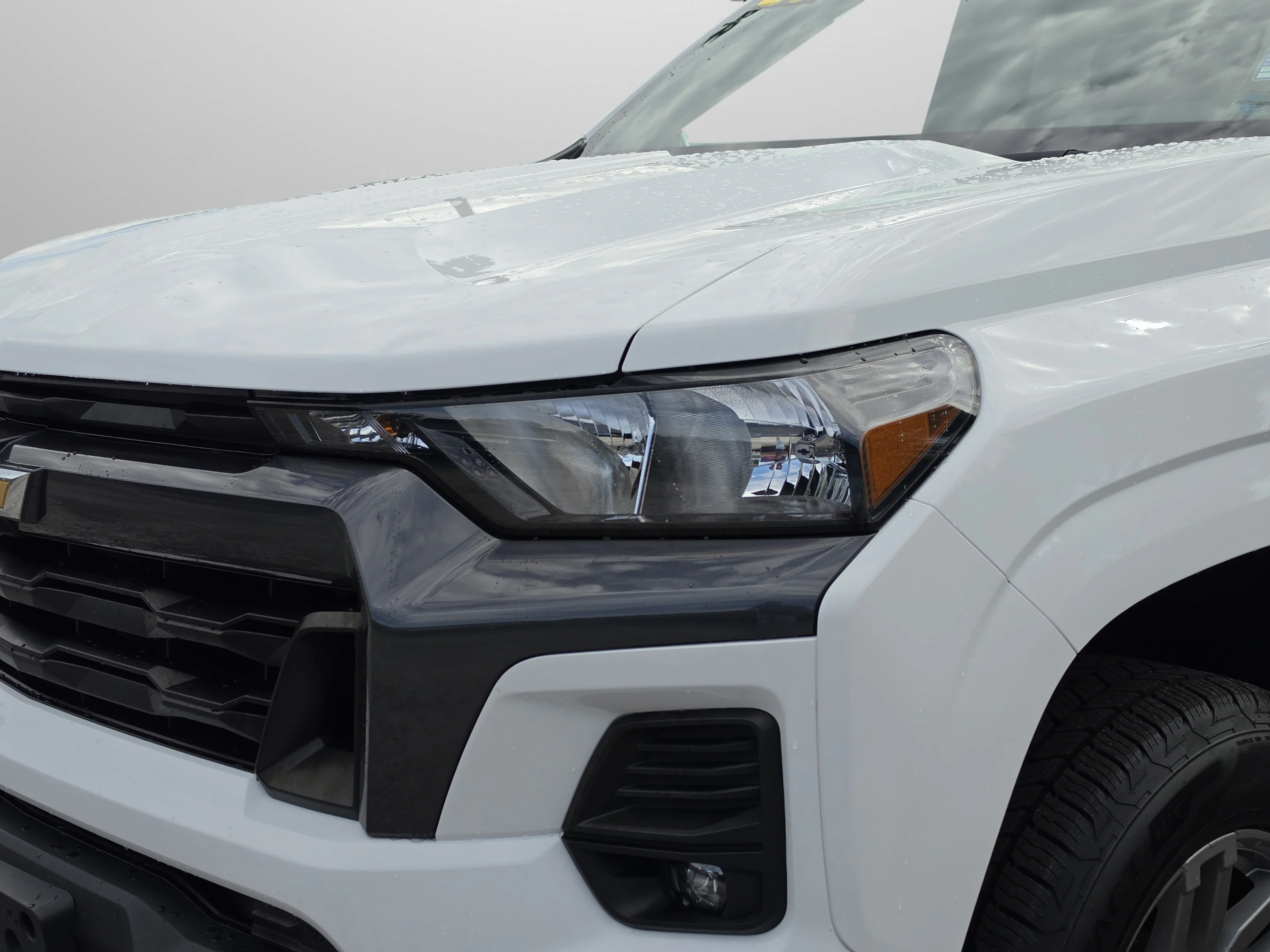Used 2023 Summit White Chevrolet 4WD LT image 13