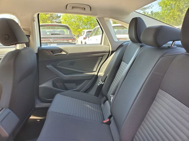 New 2026 White Volkswagen 1.5T S image 11