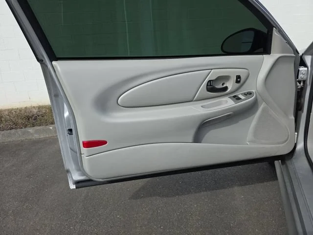 Used 2006 Silverstone Metallic Chevrolet SS image 13