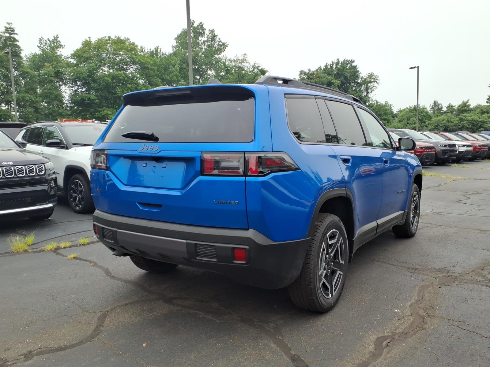 New 2026 Hydro Blue Pearlcoat Jeep Limited image 2