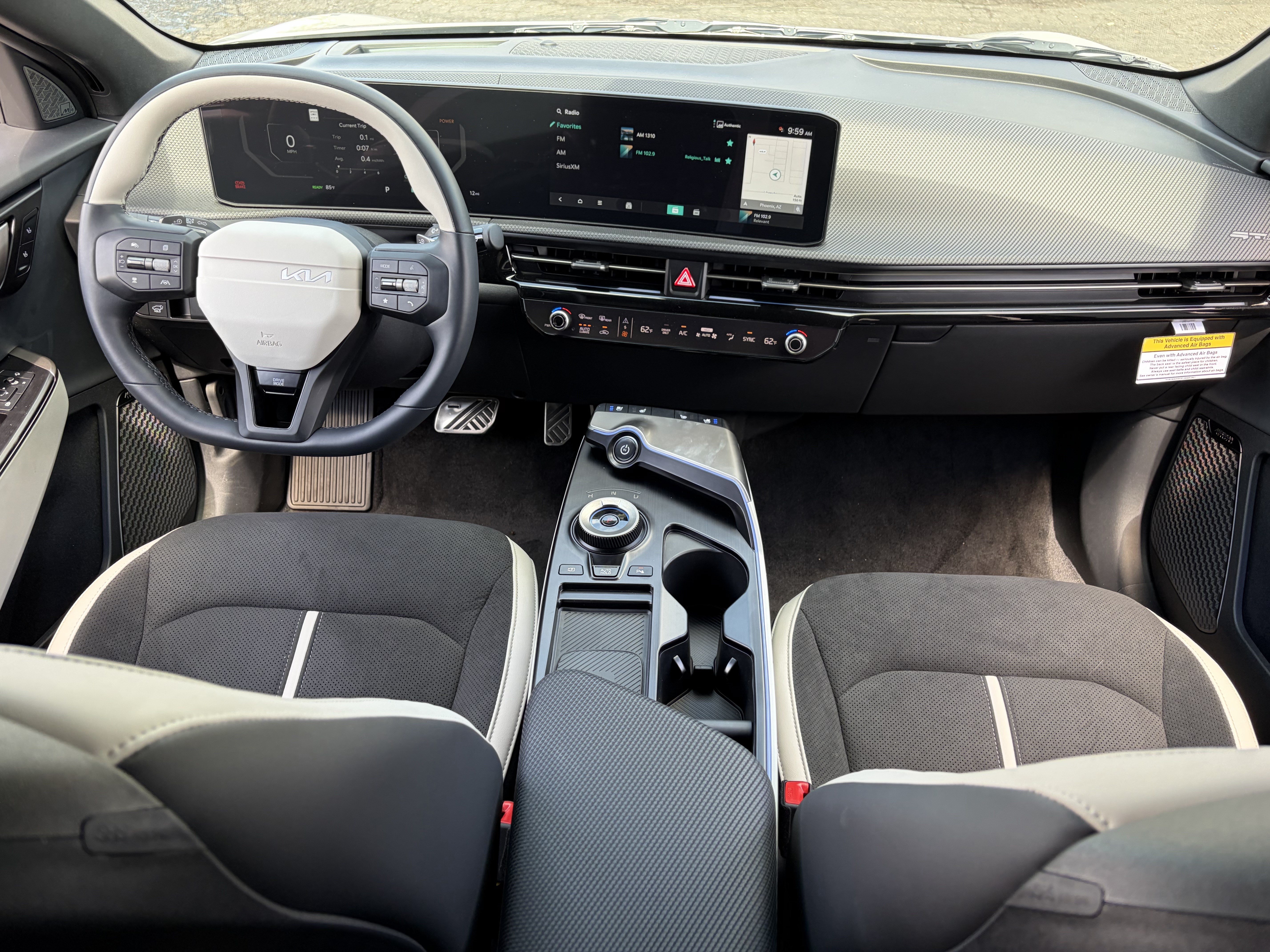 New 2026 Wolf Gray Kia GT-LINE image 13