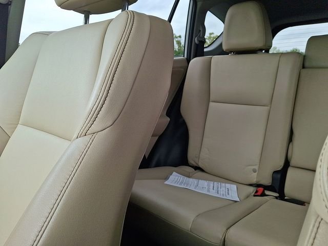 Used 2013 White Toyota Limited image 12