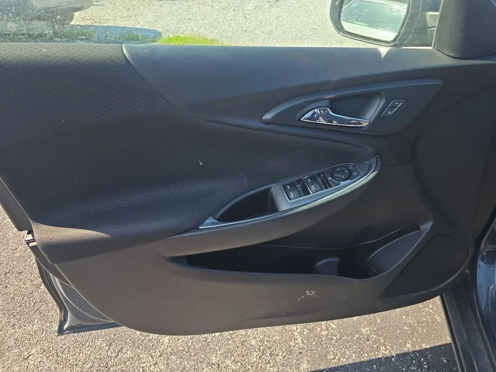 Used 2020 Gray Chevrolet LT image 12