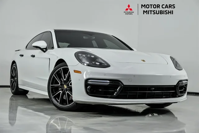 2020 Porsche Panamera GTS