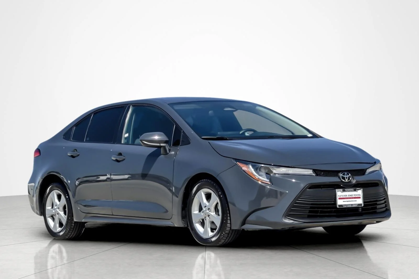 Used 2023 Underground Toyota LE image 7