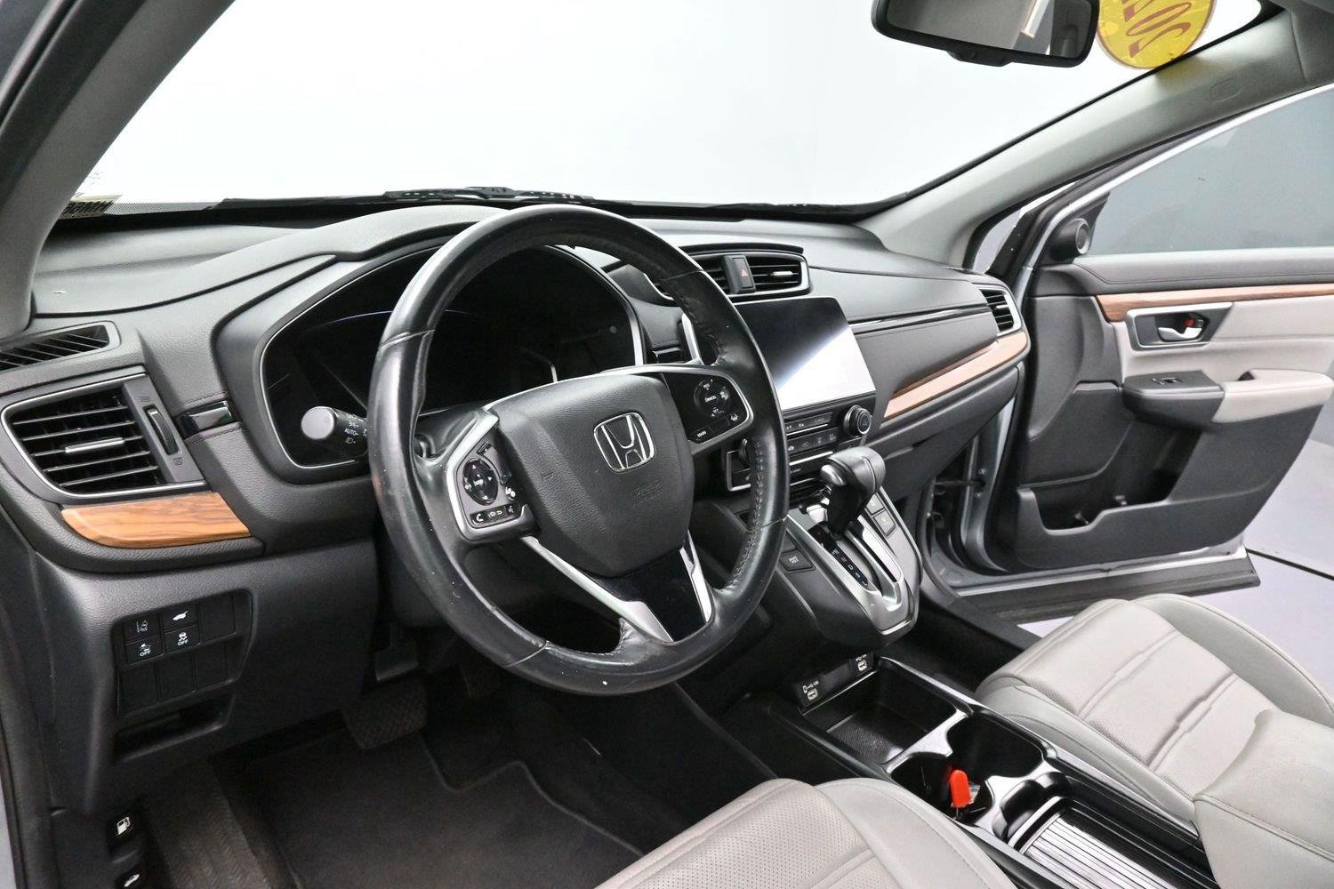 Used 2022 Lunar Silver Metallic Honda EX-L image 17