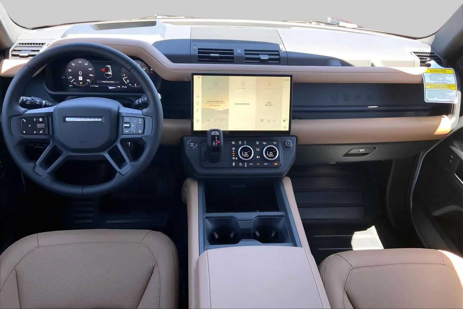 New 2026 Fuji White Land Rover X-Dynamic SE image 5