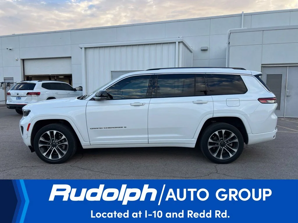 Used 2023 White Jeep Overland image 2