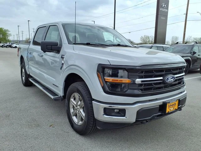 Used 2024 White Ford XLT image 10
