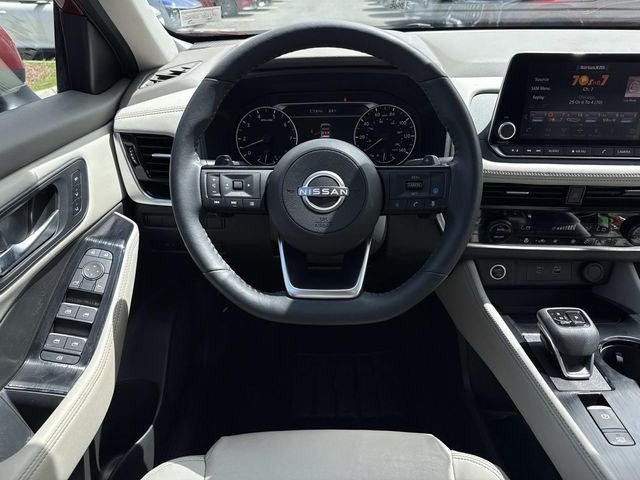 Used 2023 Red Nissan SL image 17