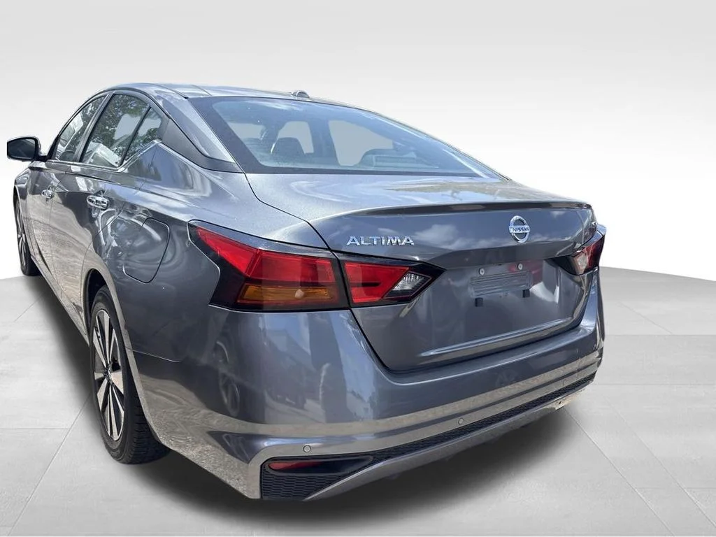 Used 2022 Gray Nissan 2.5 SV image 15