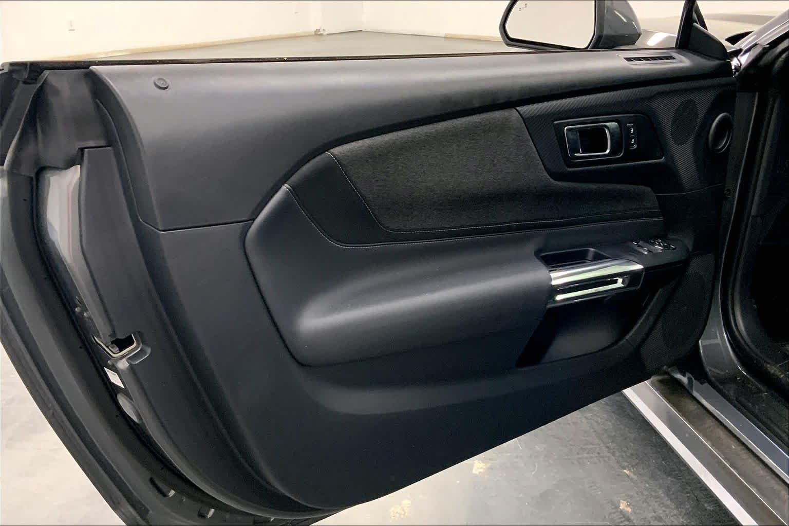 2025 Ford Mustang EcoBoost Fastback - Photo 10