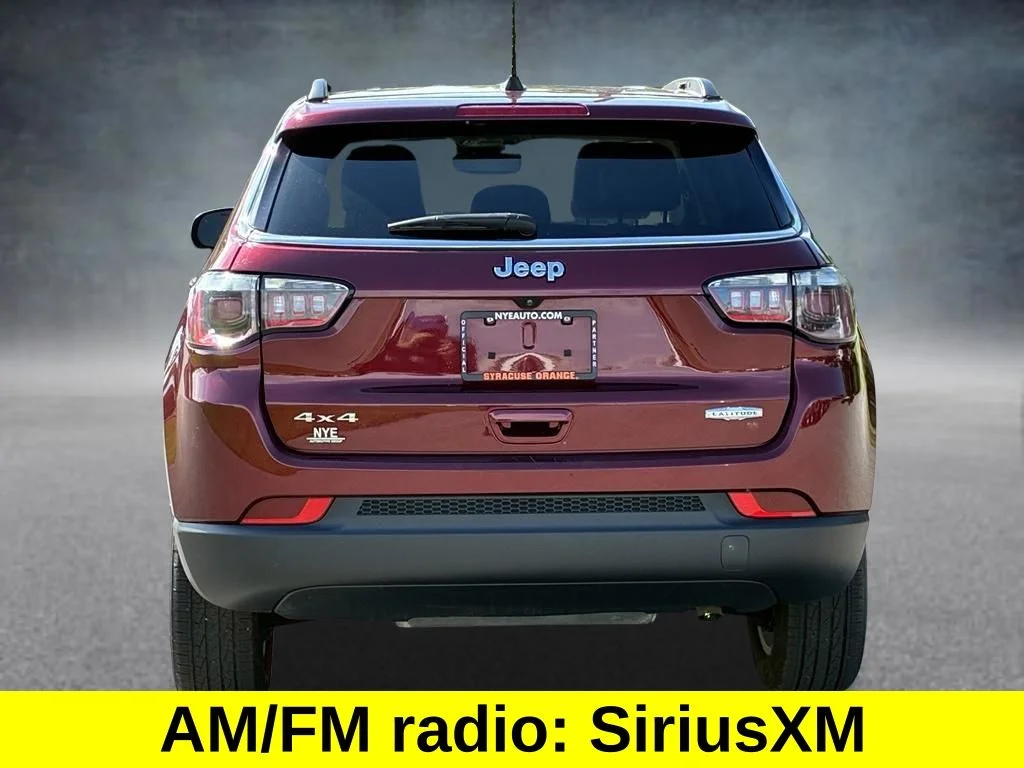Used 2022 Red Jeep Latitude image 4