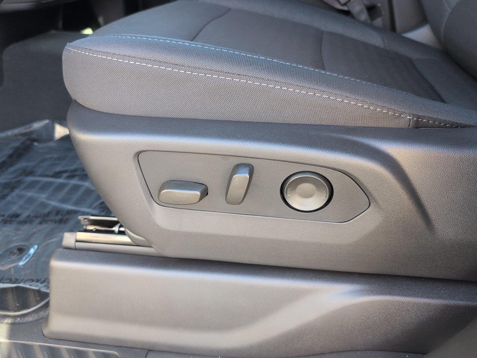 2026 Chevrolet Silverado 1500 Custom - Photo 13