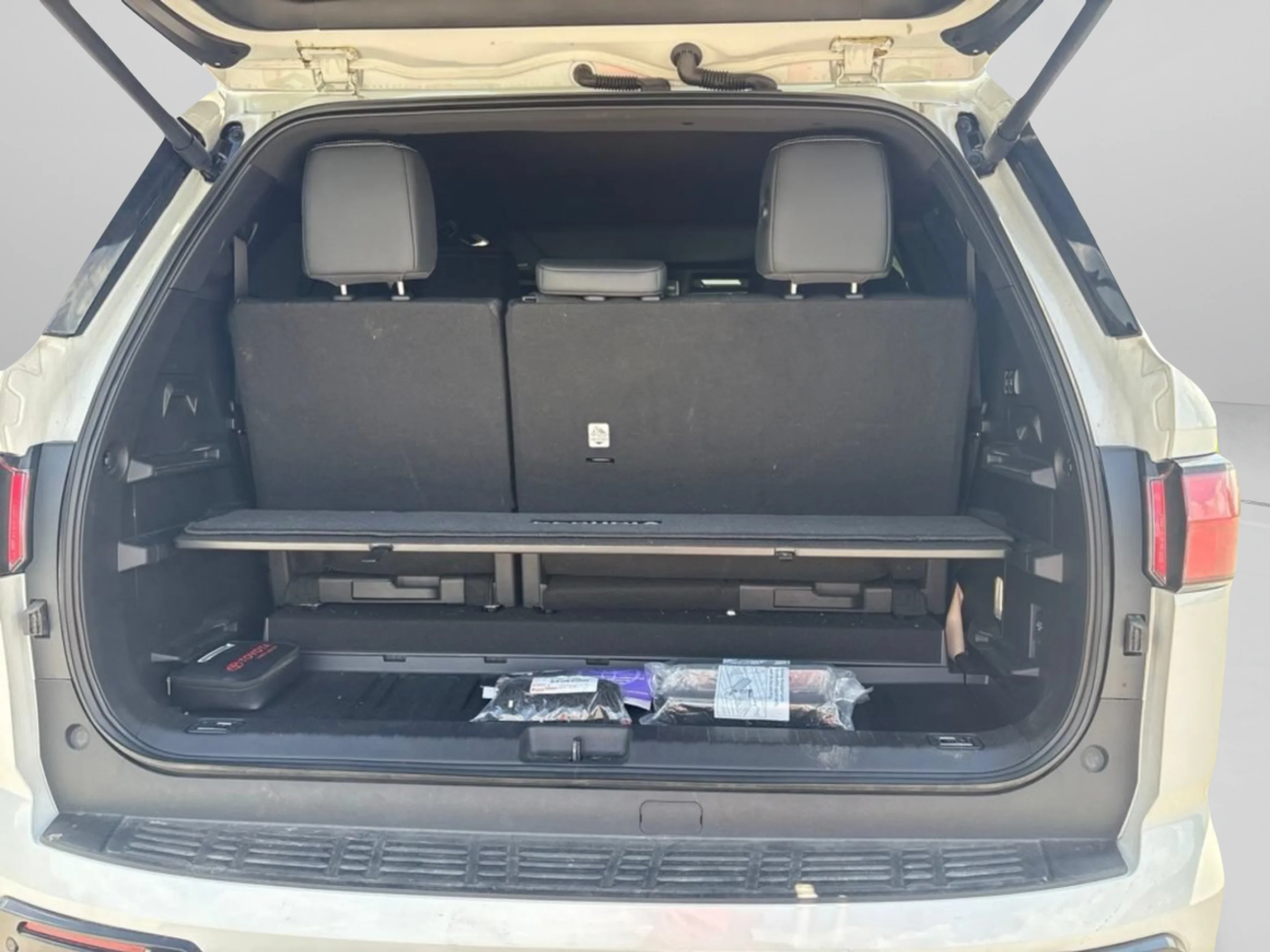 Used 2026 Pearl Toyota Limited image 7