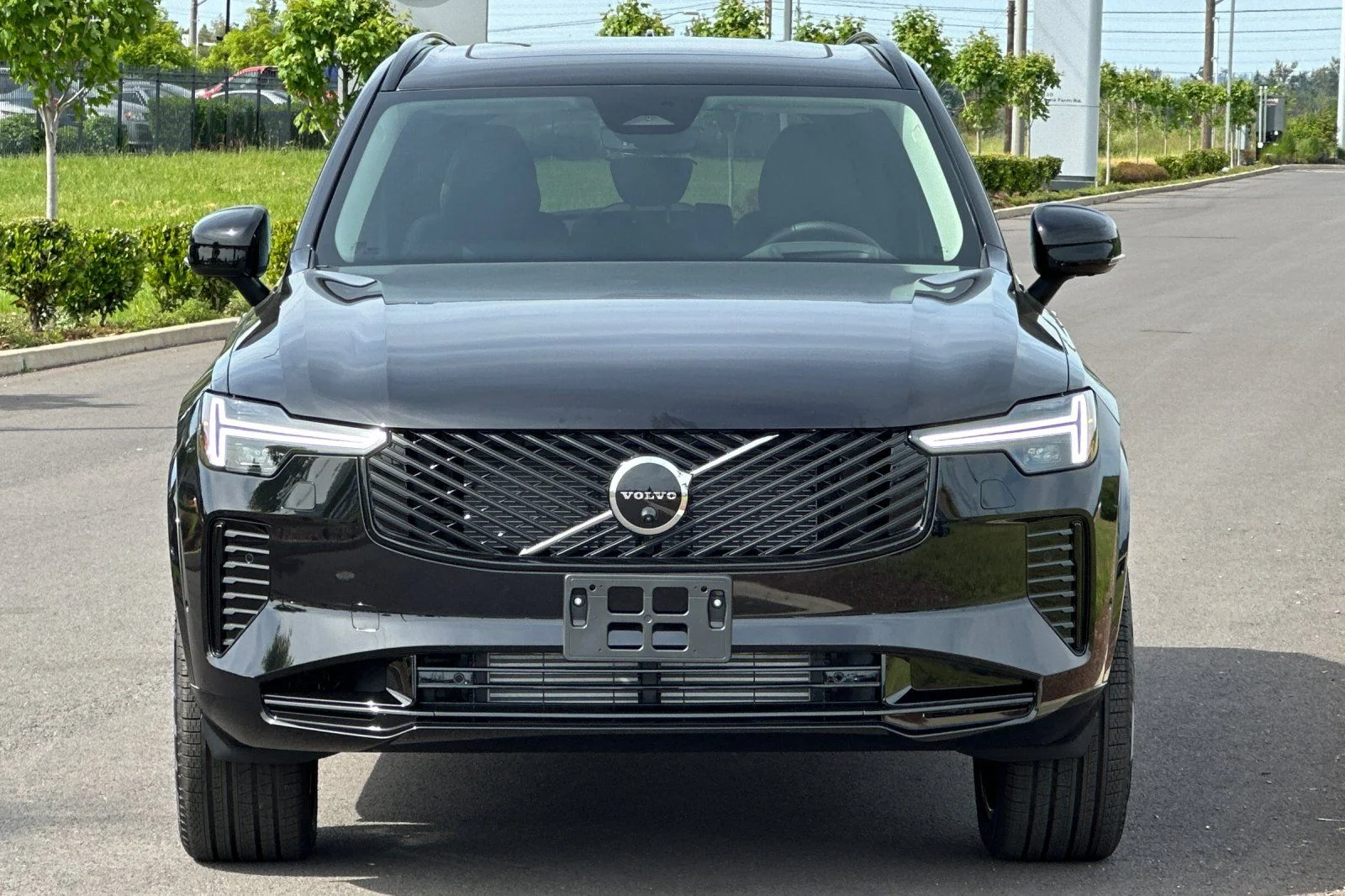 New 2026 Onyx Black Volvo Ultra image 8