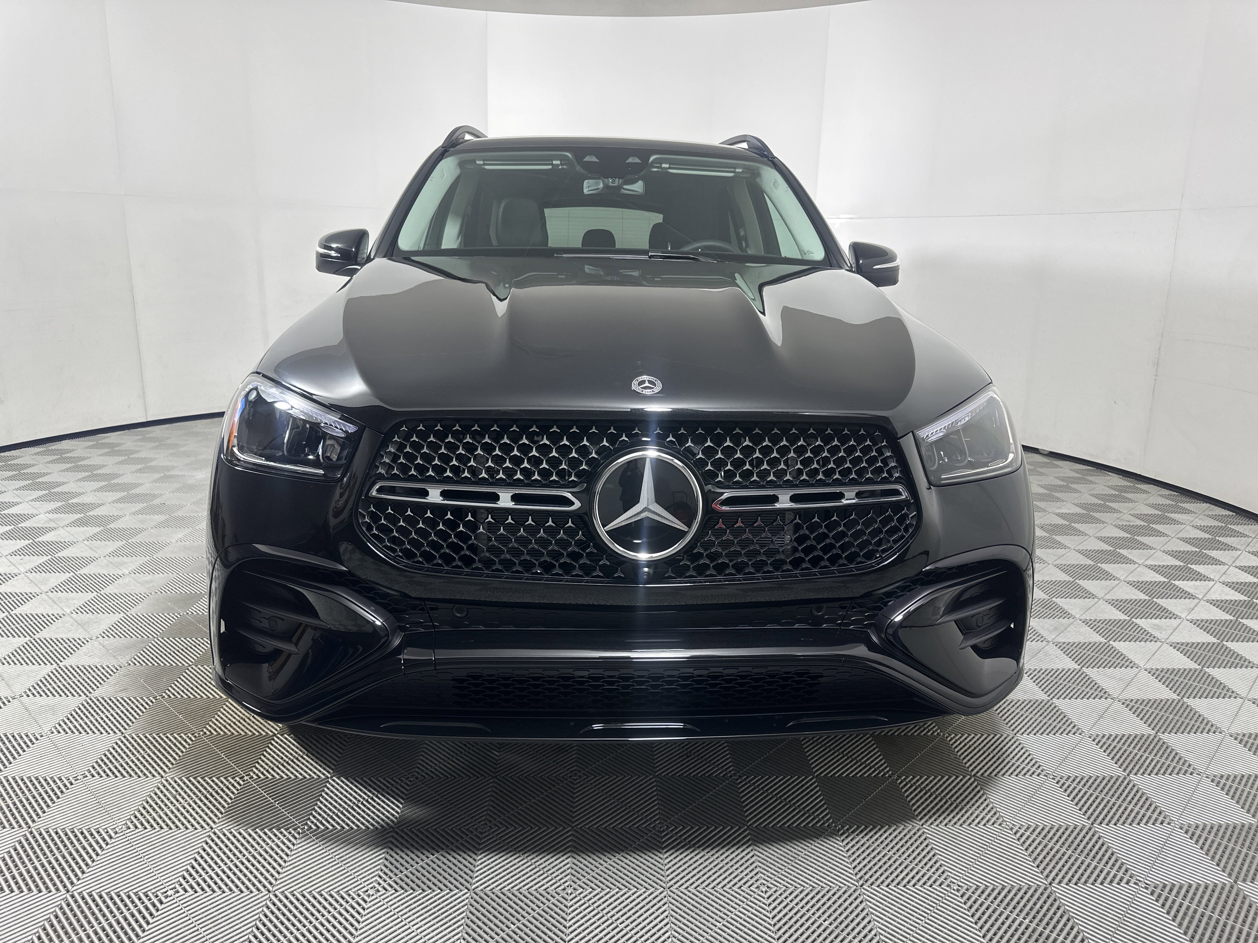 New 2026 Obsidian Black Metallic Mercedes-Benz GLE 450 image 29