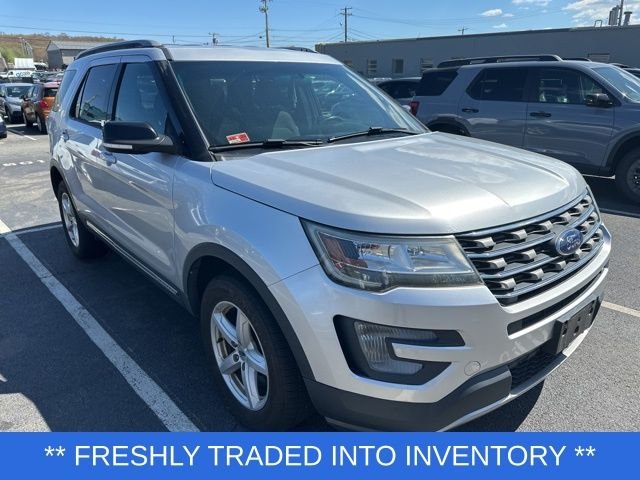 2017 Ford Explorer XLT 4WD's photo