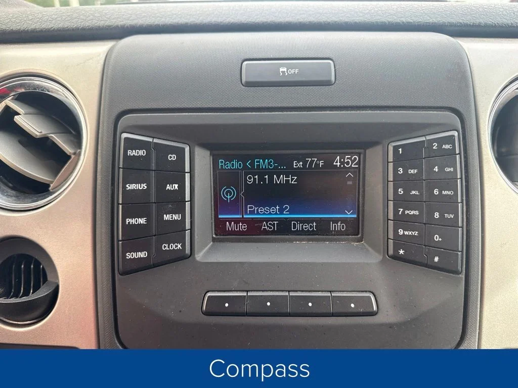 Used 2014 Blue Jeans Metallic Ford XLT image 19