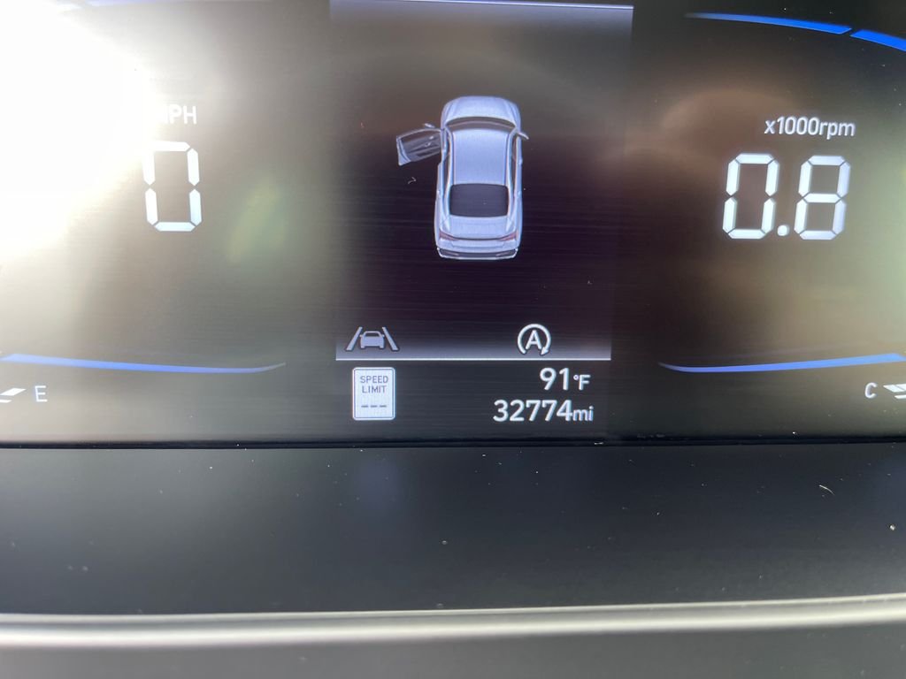 2025 Hyundai Elantra SE - Photo 19