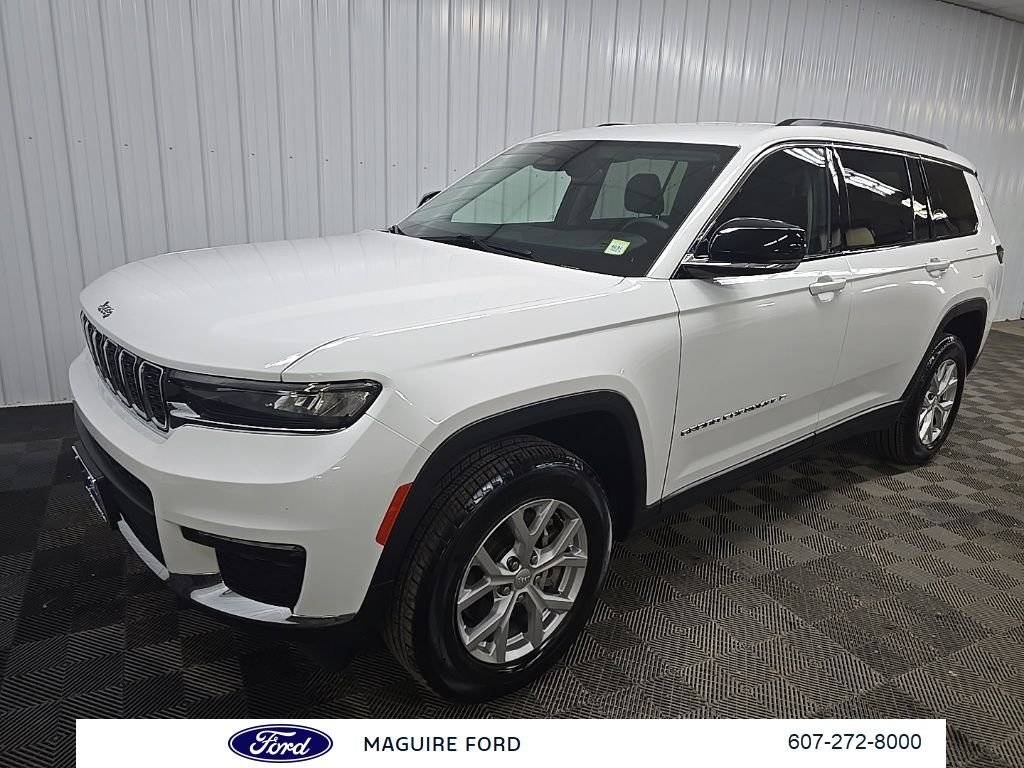 Used 2023 Bright White Clearcoat Jeep Limited image 10
